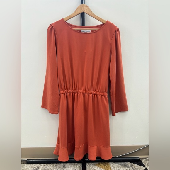 Emma Knudsen - Sawyer Dress Orange. - Picture 2 of 3